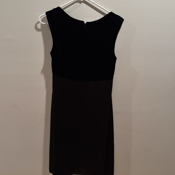 Vintage Nicole Miller Elegant Empire Black Dress 8 - Picture 5 of 7